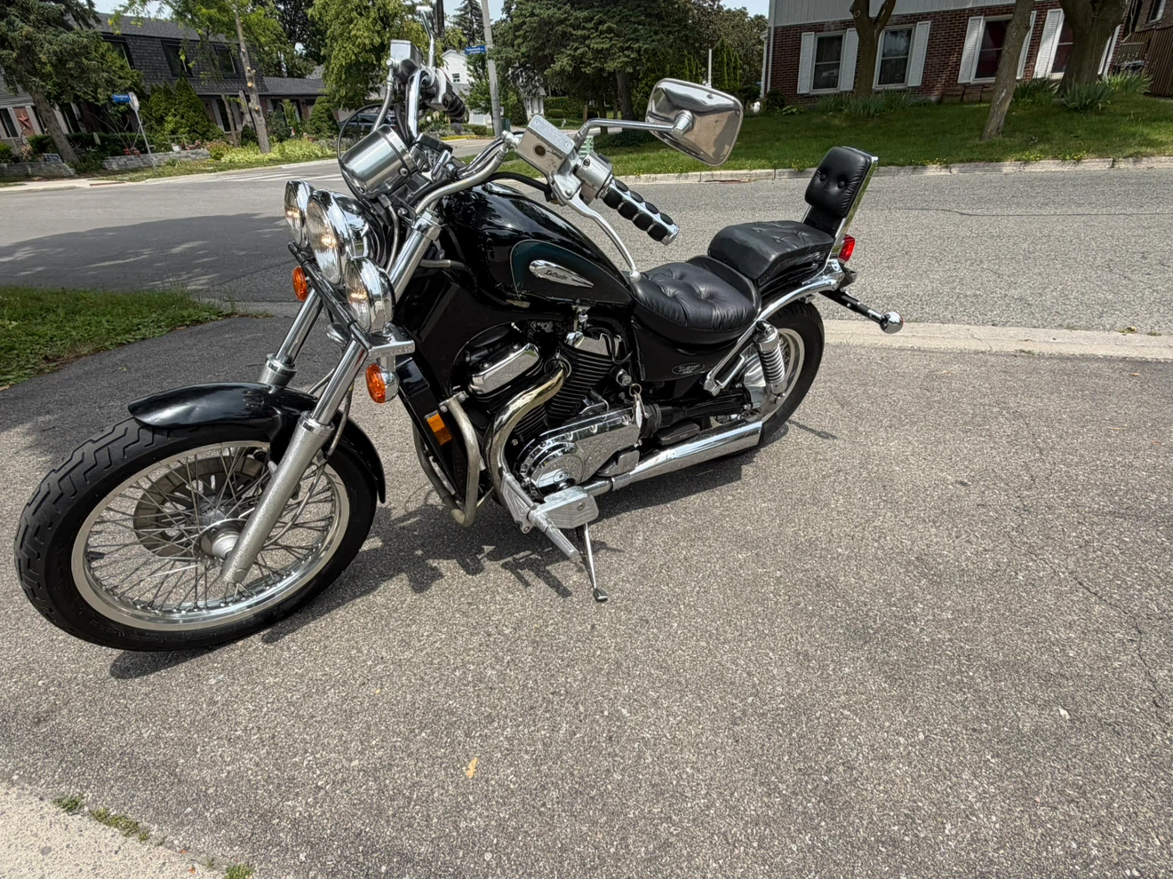 Suzuki Intruder VS 800cc - photo 3