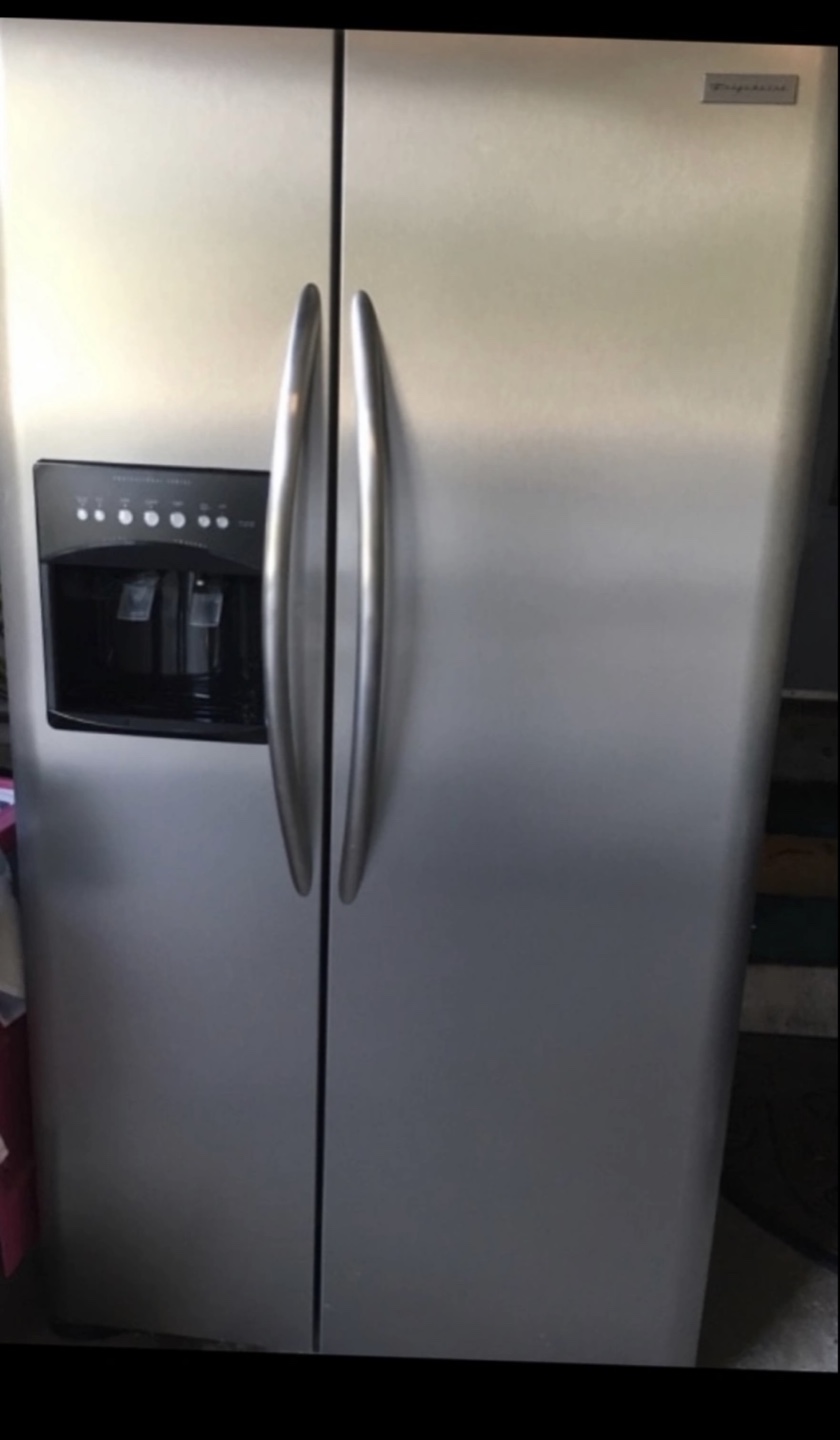 Frigidaire Side-by-Side Refrigerator-Freezer