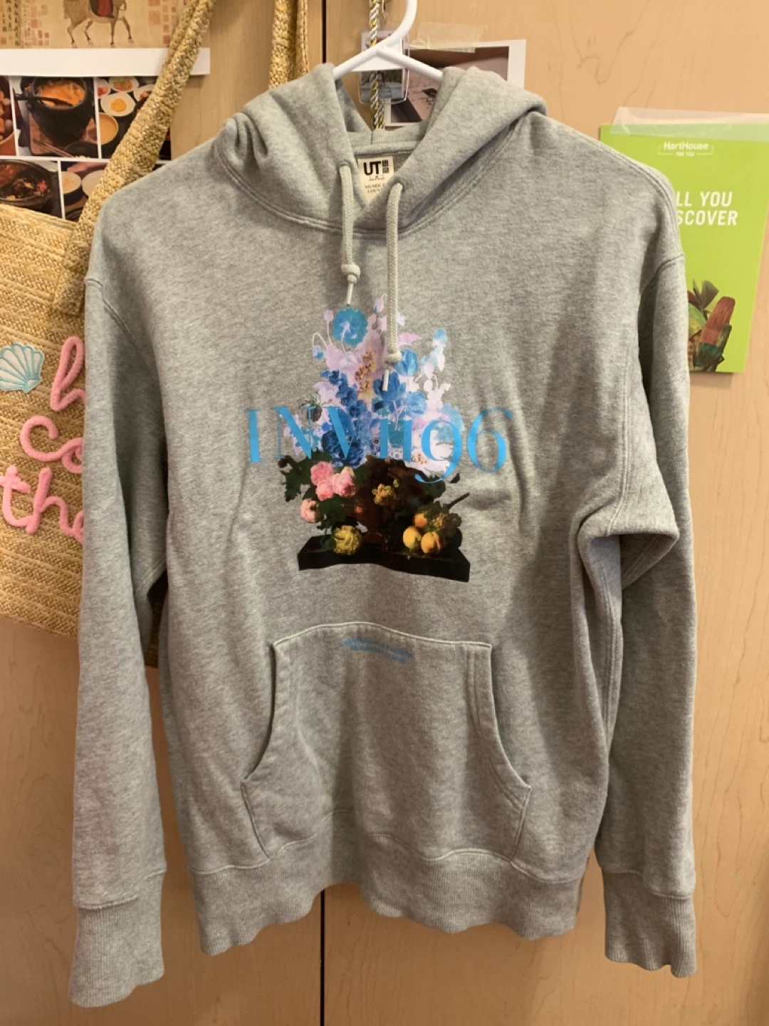 Size S/M Uniqlo UT Hoodie Sweatshirt Kangaroo Pocket
