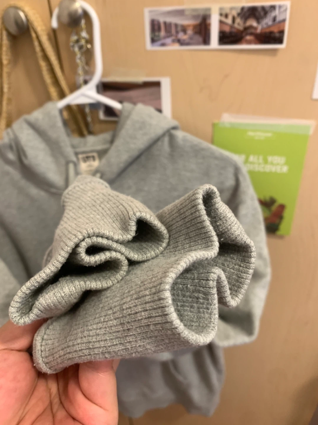 Size S/M Uniqlo UT Hoodie Sweatshirt Kangaroo Pocket - photo 4