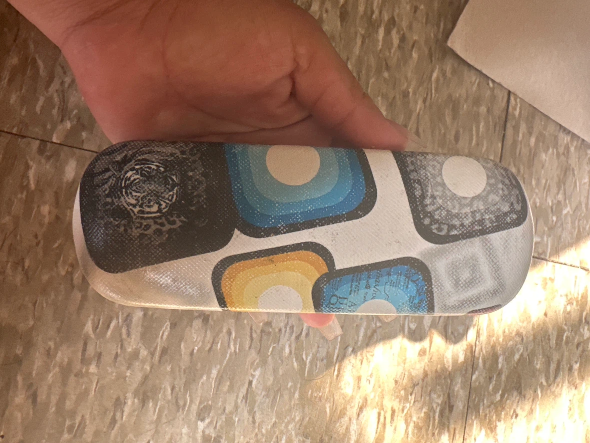 Hard Shell Glasses Case - photo 2