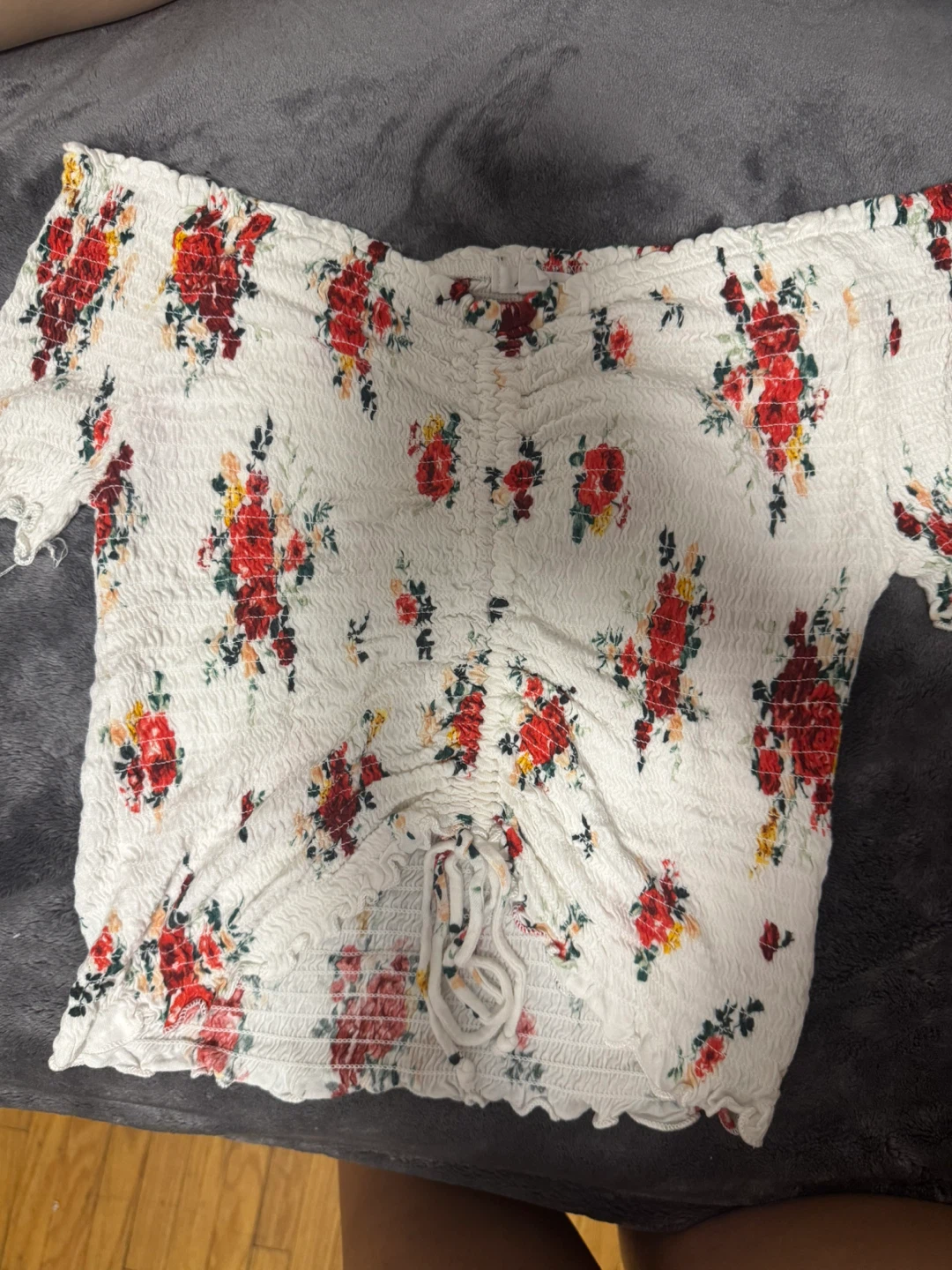 White floral ruched off-the-shoulder crop top - photo 2