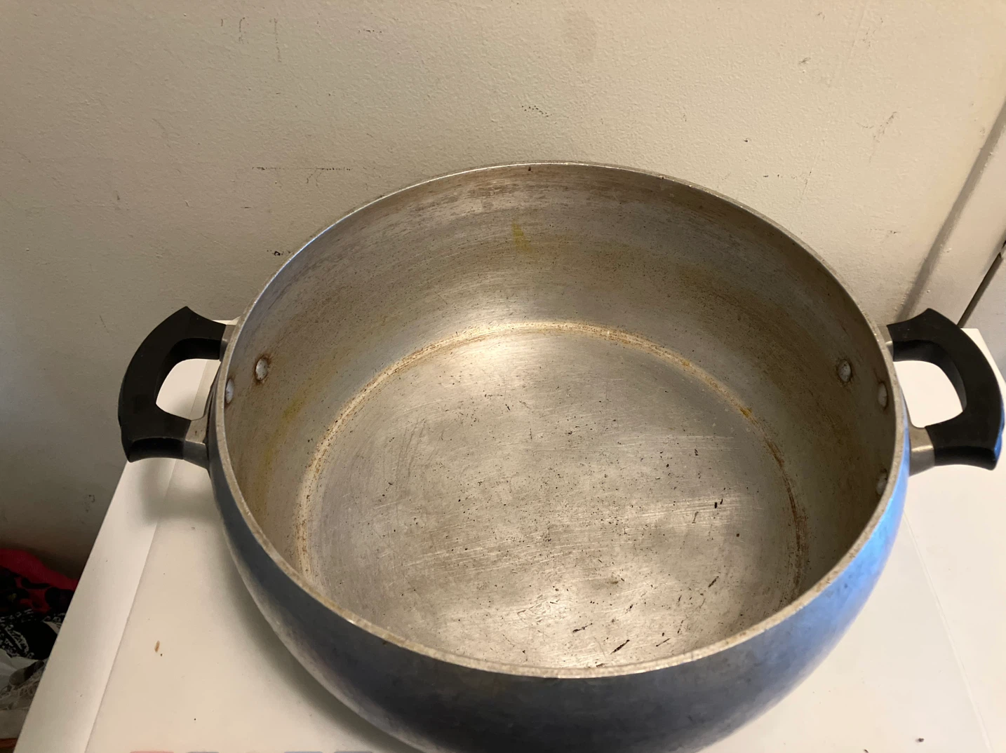 Wear-Ever Aluminum Stock Pot-27 cm diameter - photo 3