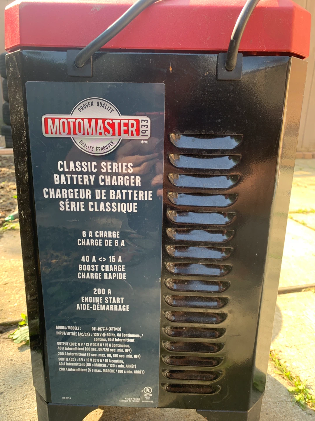 Motomaster Classic Series Battery Charger - photo 4