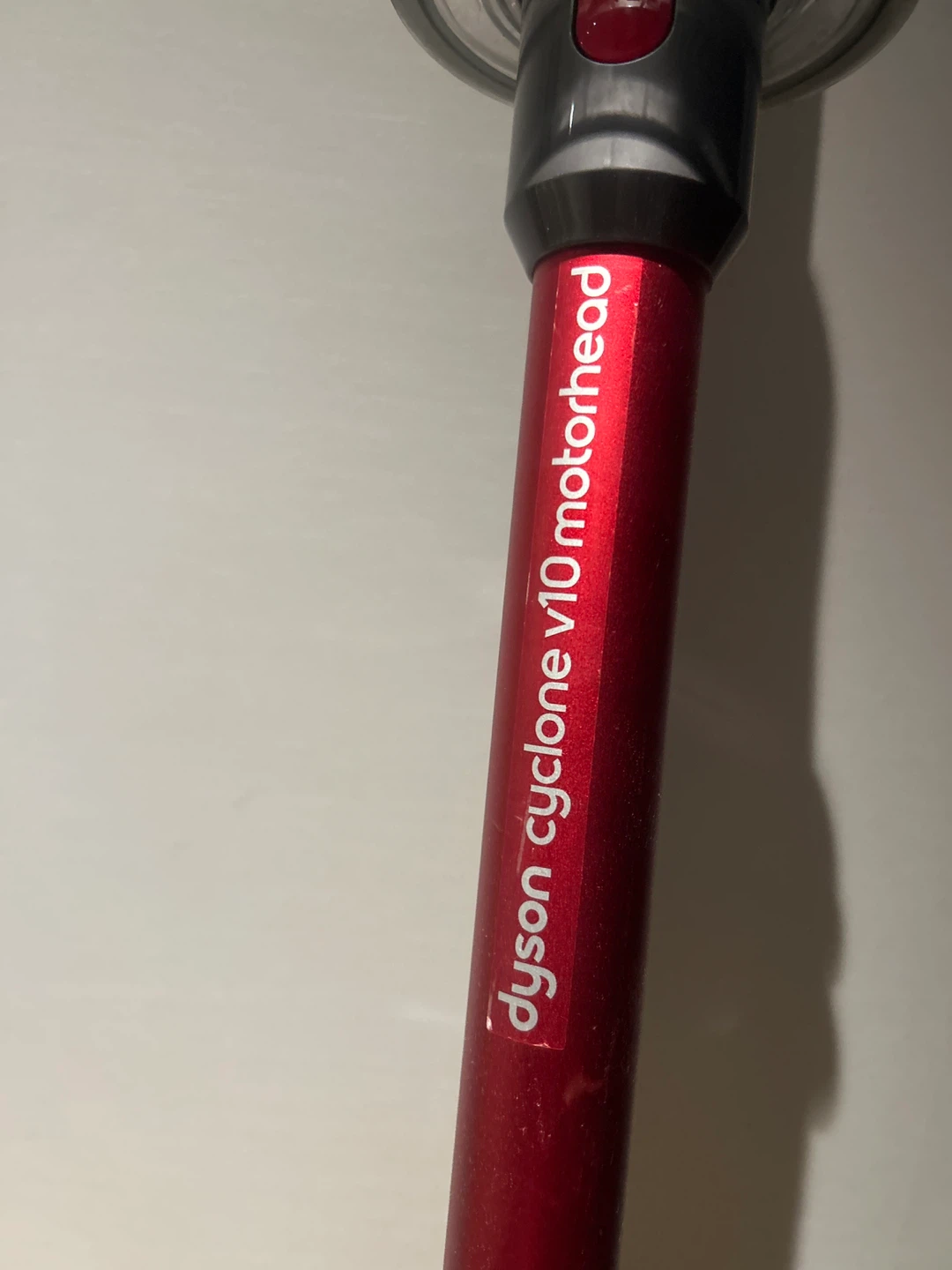 Dyson Cyclone V10 Motorhead Vacuum - photo 3