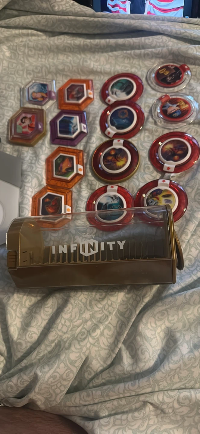 Disney Infinity Figures and Power Discs