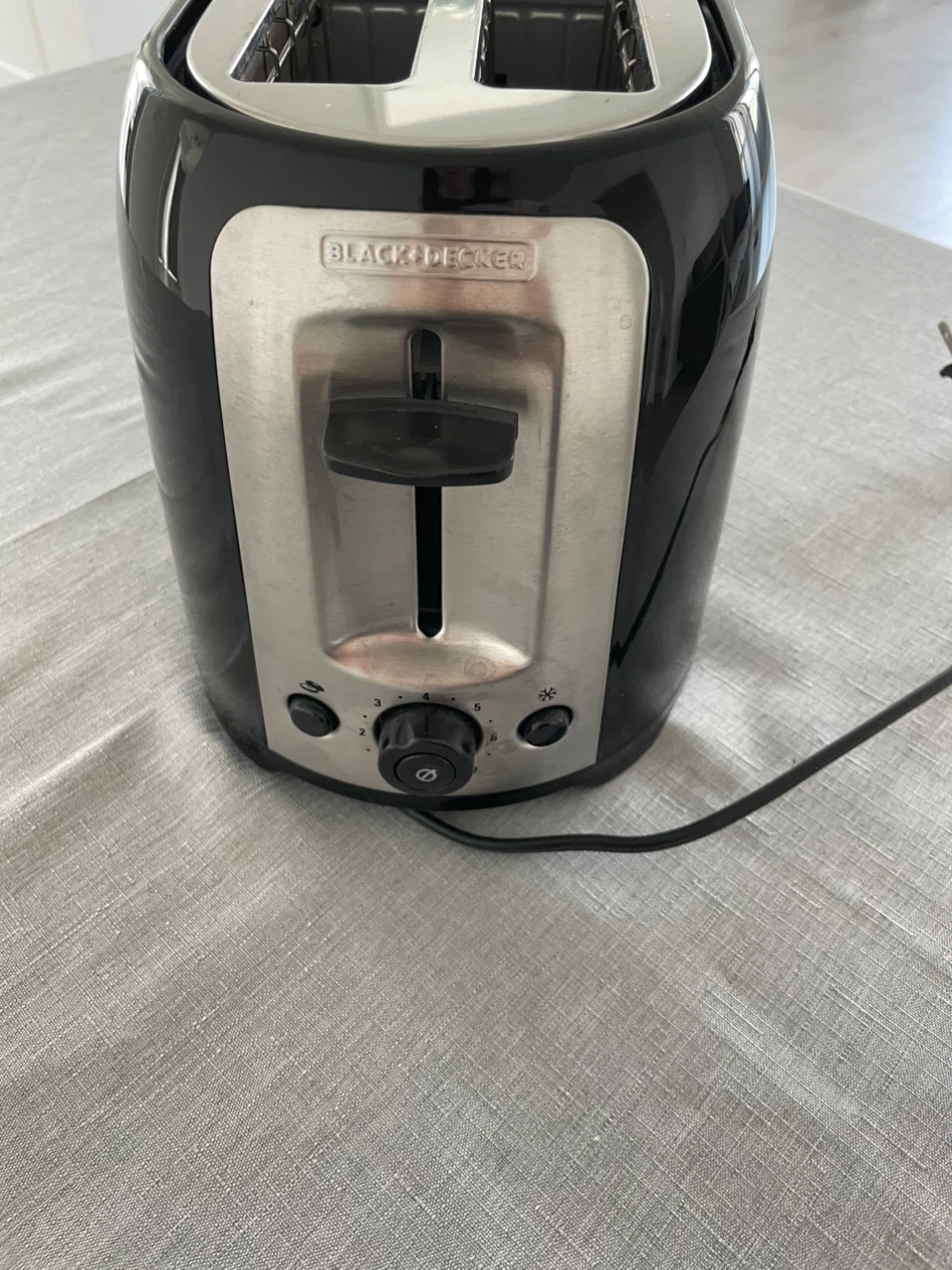BLACK+DECKER 2-Slice Toaster - photo 3