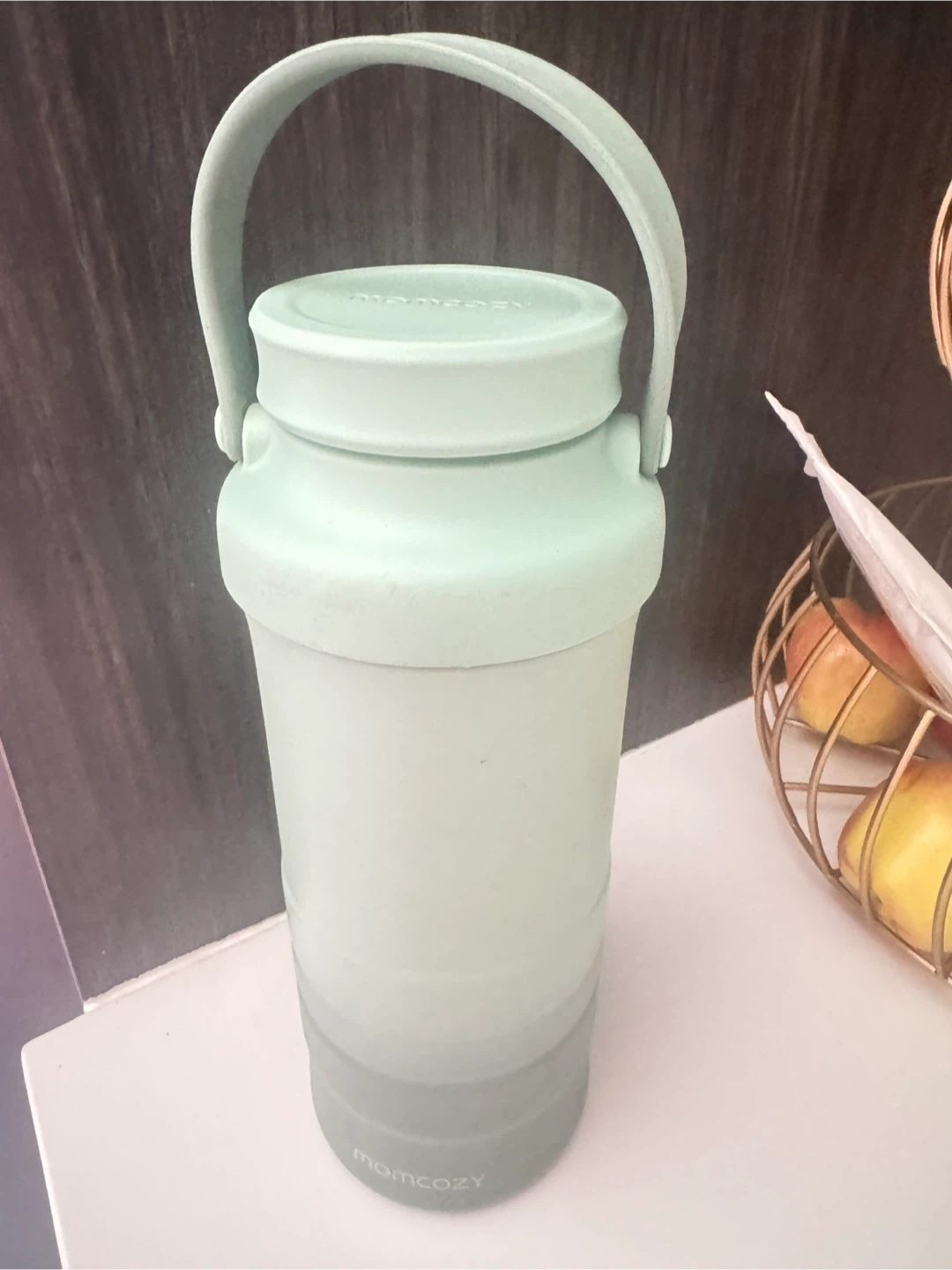 Mom cozy 22 oz portable milk cooler