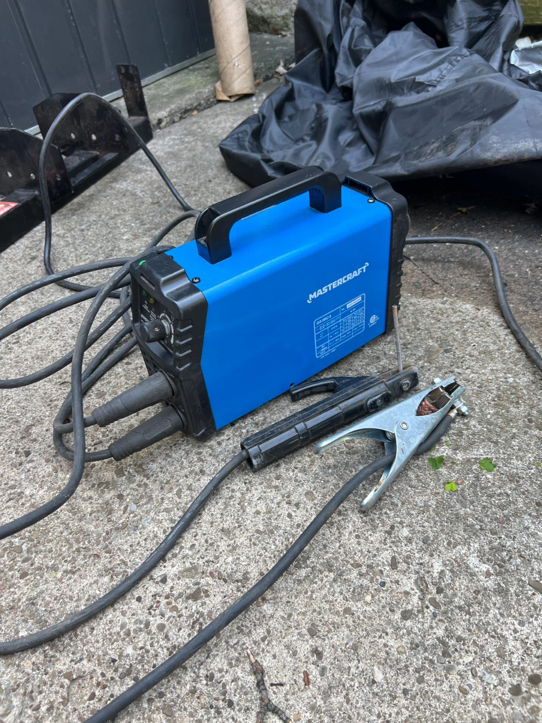 Mastercraft 120 Amp Welder - photo 2