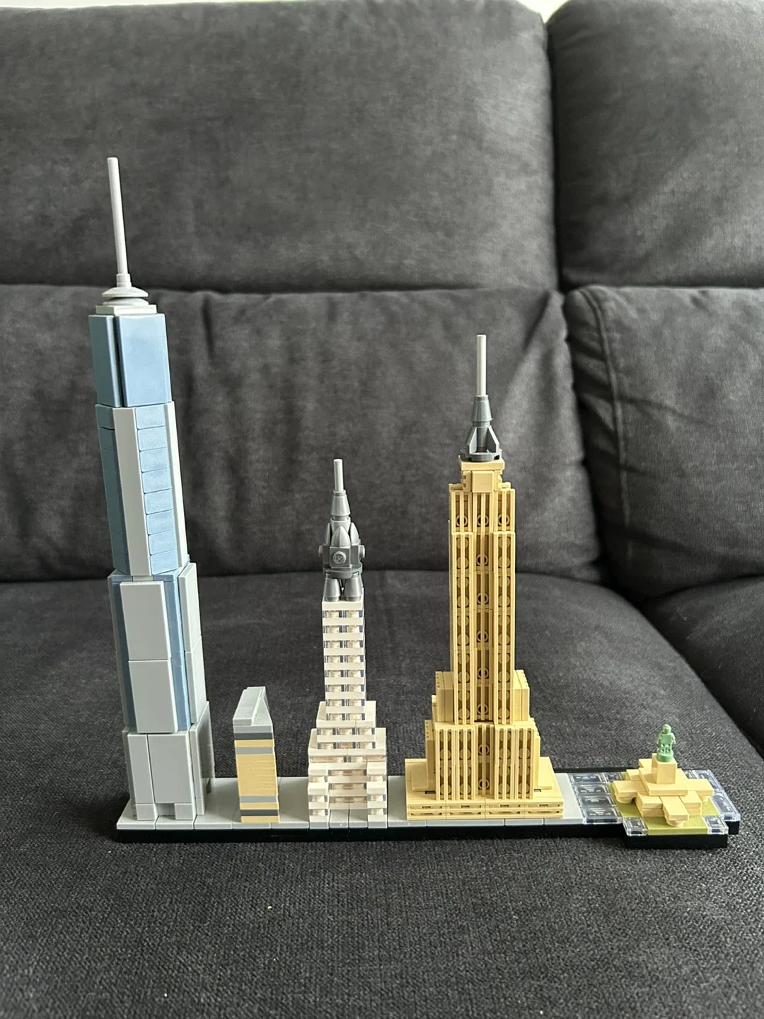 LEGO Architecture New York City & London Sets - photo 2