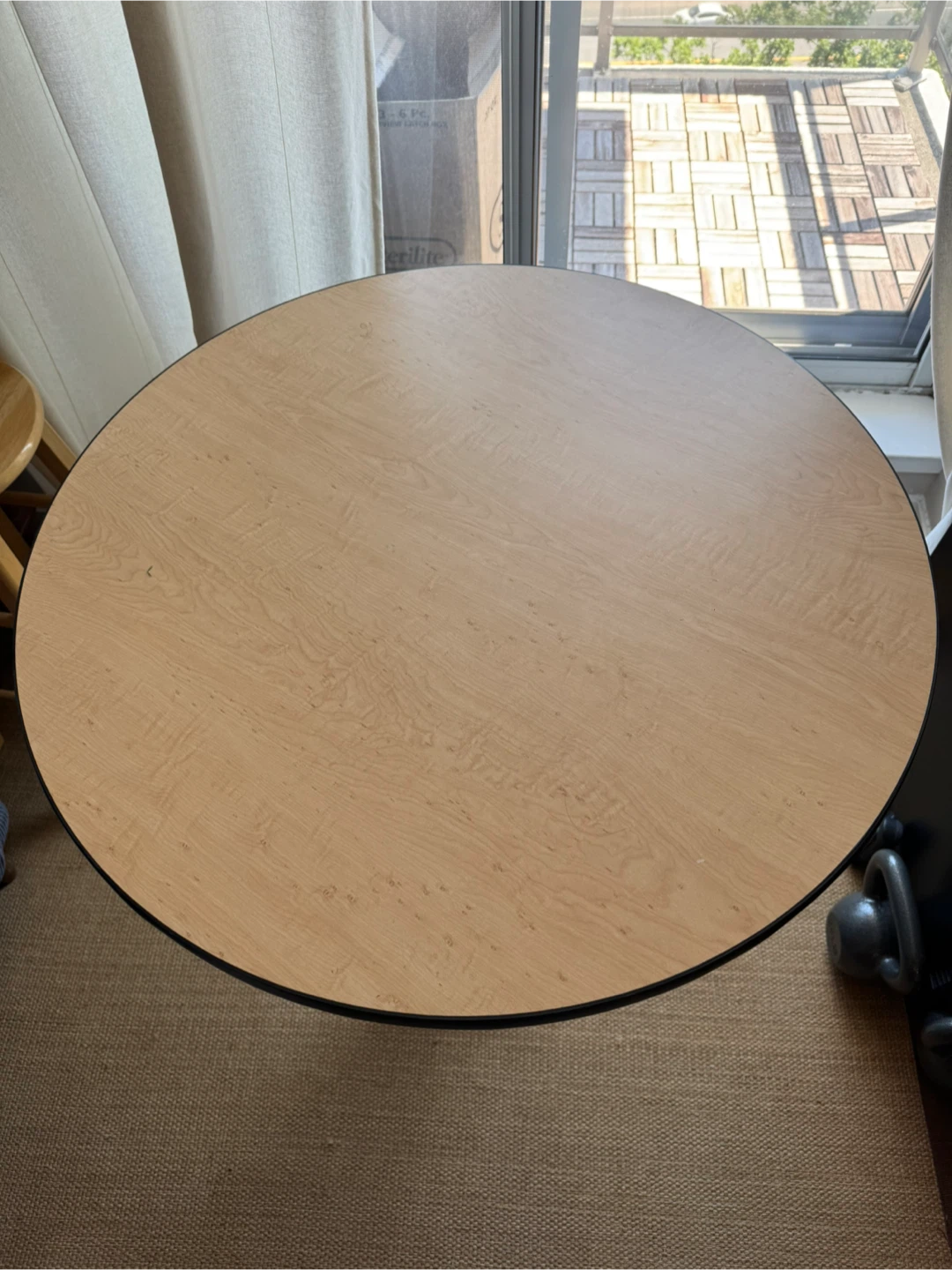 Round Table - photo 2