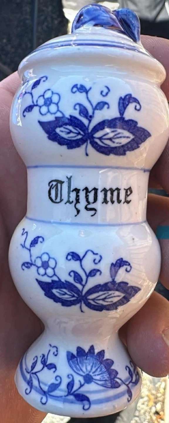 Vintage Blue Willow Style Spice Jar - Thyme - photo 2