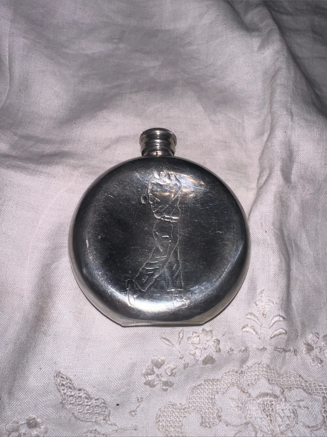 Vintage Pinder Brothers English Pewter 6 oz Round Flask-Golfer