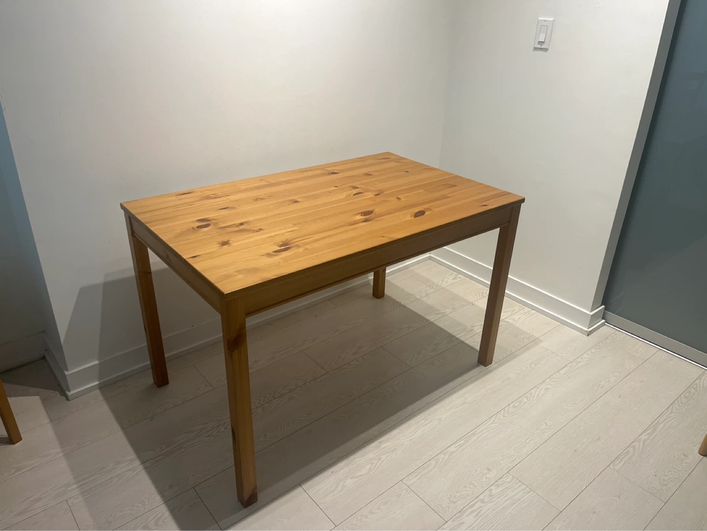 Solid Wood 4-Chair Dining Set (+ Cushions) – Great Condition! - photo 2
