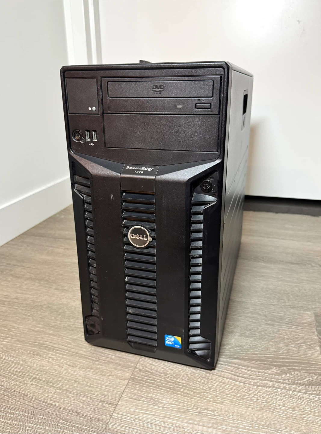 Dell PowerEdge T310 Tower Server Intel Xeon X3440 8GB