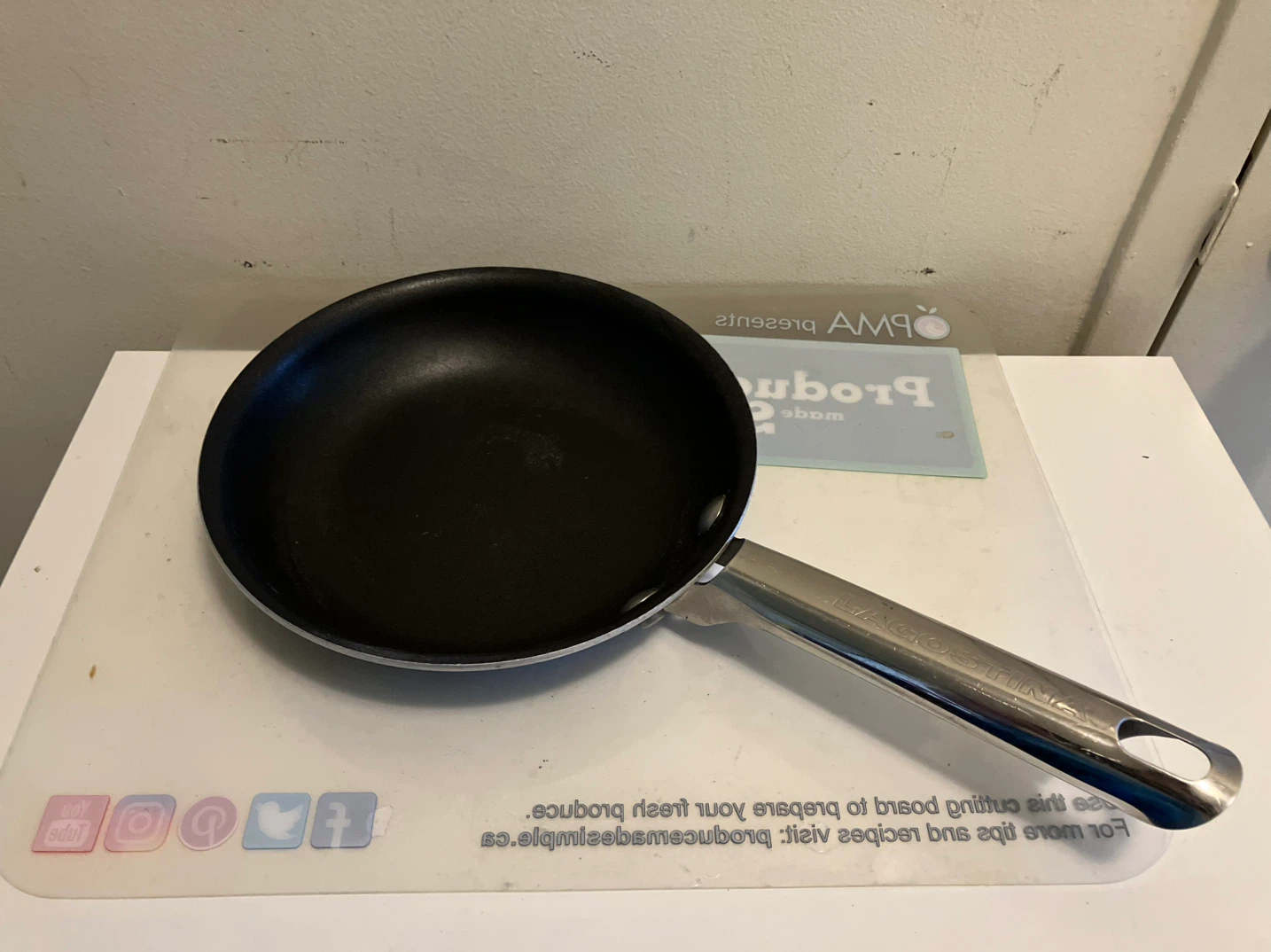 Lagostina Prima Italia Non-Stick Frying Pan-8” Diameter