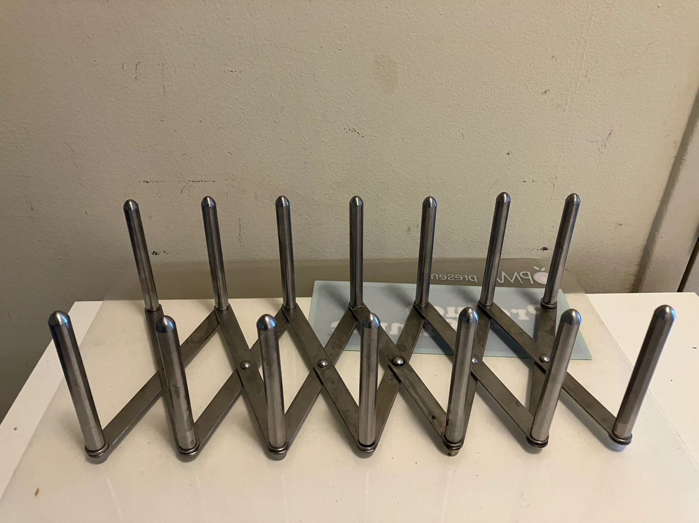Expandable Metal Toast Rack