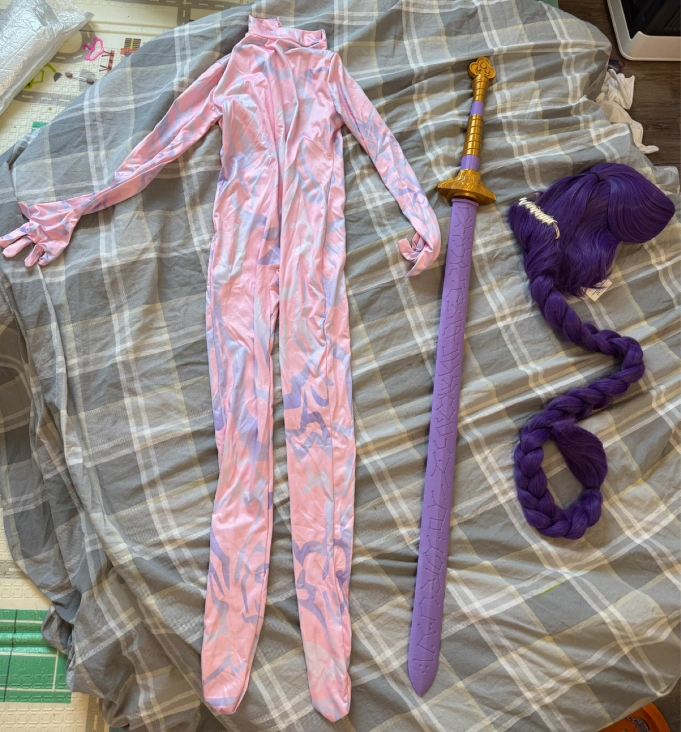 K-Pop Demon Hunter - Rumi - Jumpsuit Costume with Sword and Wig