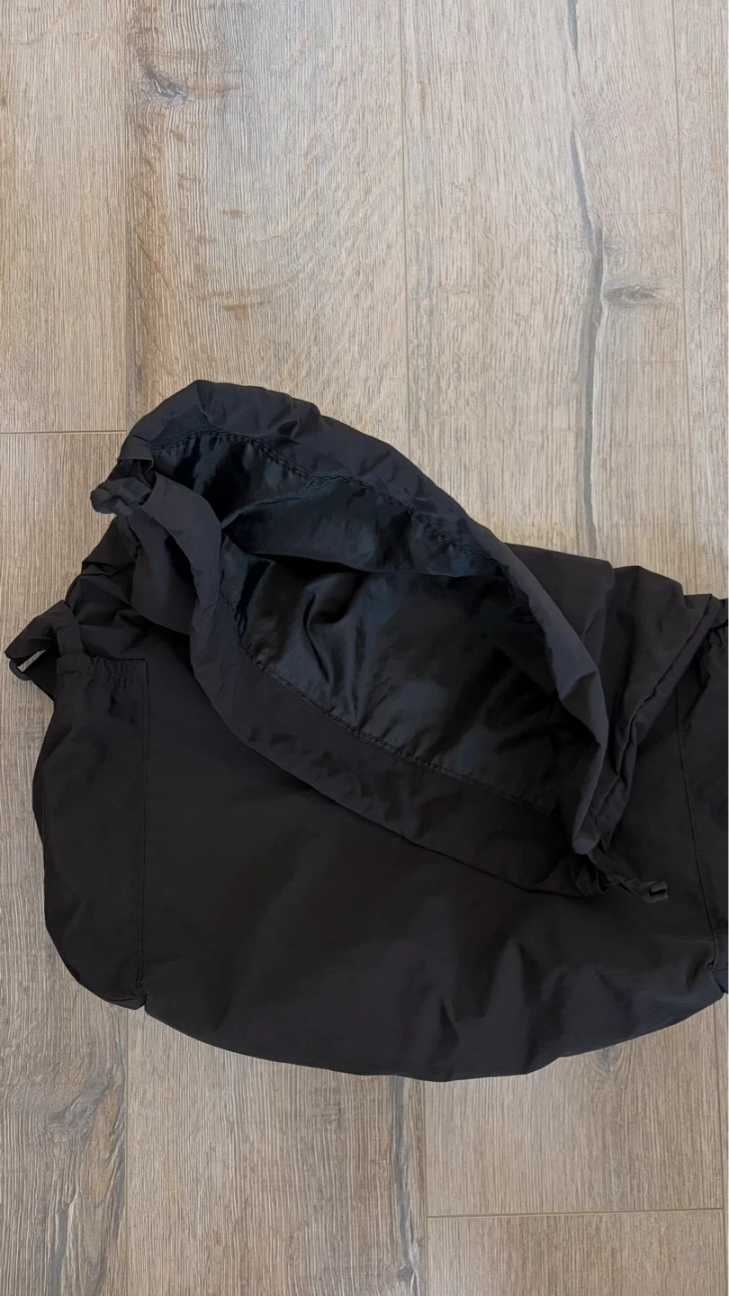 Uniqlo Soft Puffy Shoulder Bag (BLACK)