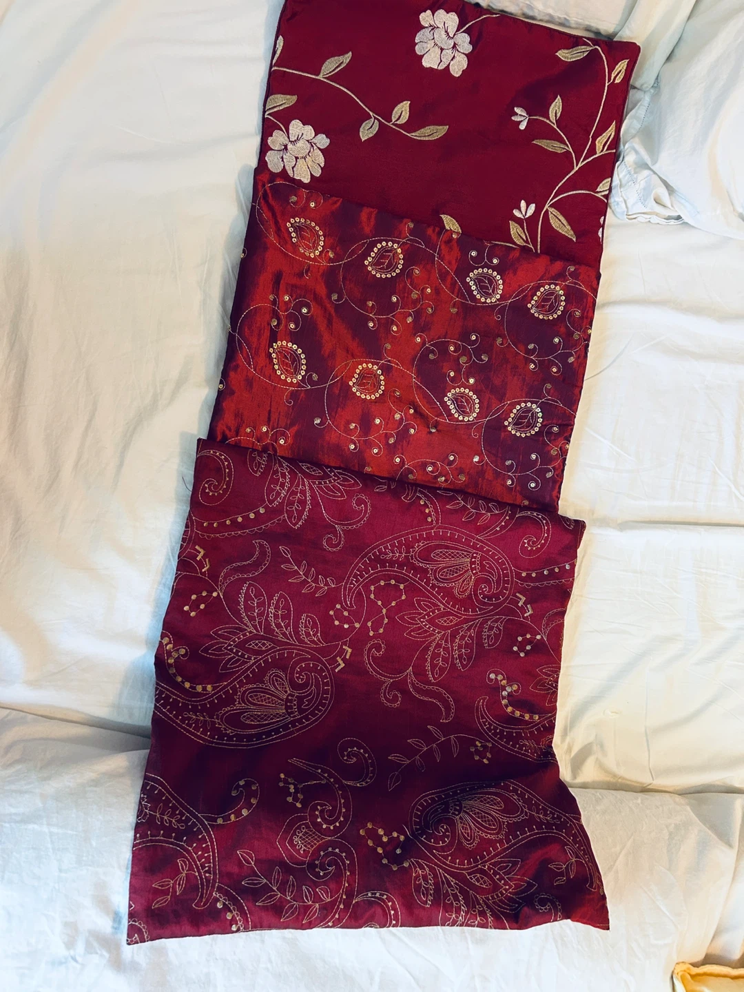 3 Cushion covers w sequins & embroidery - photo 3