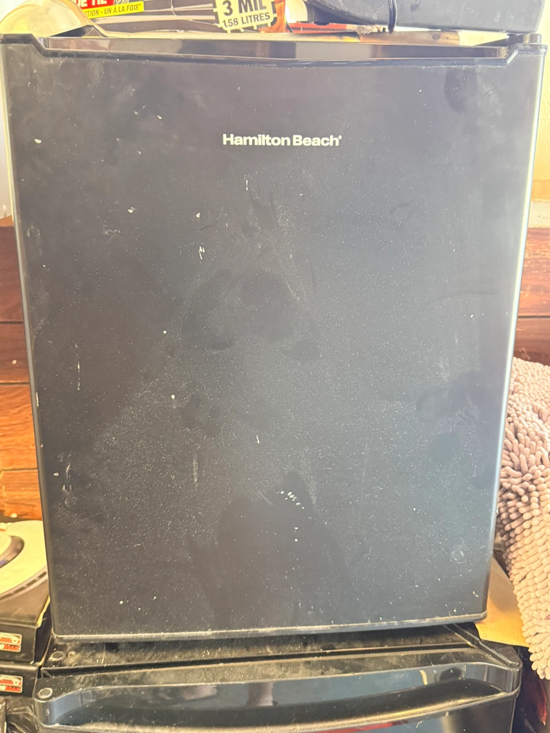 Hamilton Beach Mini Fridge - photo 2