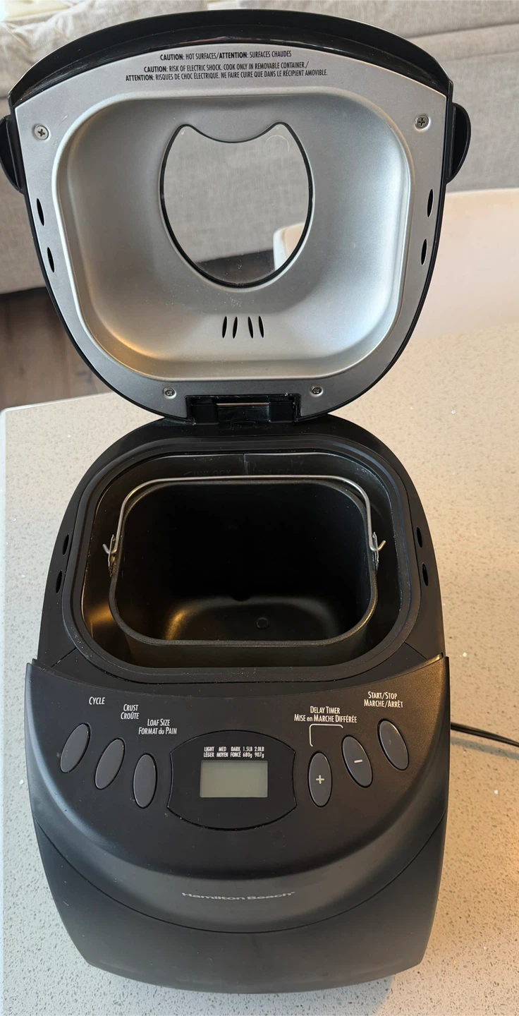 Hamilton Beach Bread Maker - 1.5lb/2lb Capacity, Works Great - photo 4