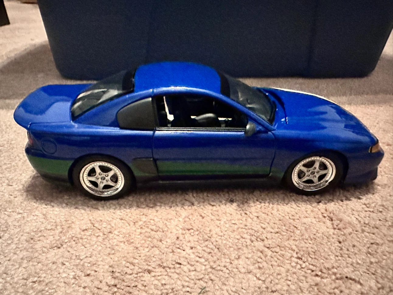 1/18 AutoArt Ford Mustang Super Stallion from 1998 blue & White - photo 3