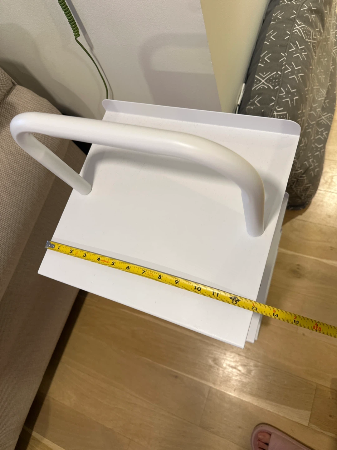 White 4-Tier Shelf Unit - photo 3