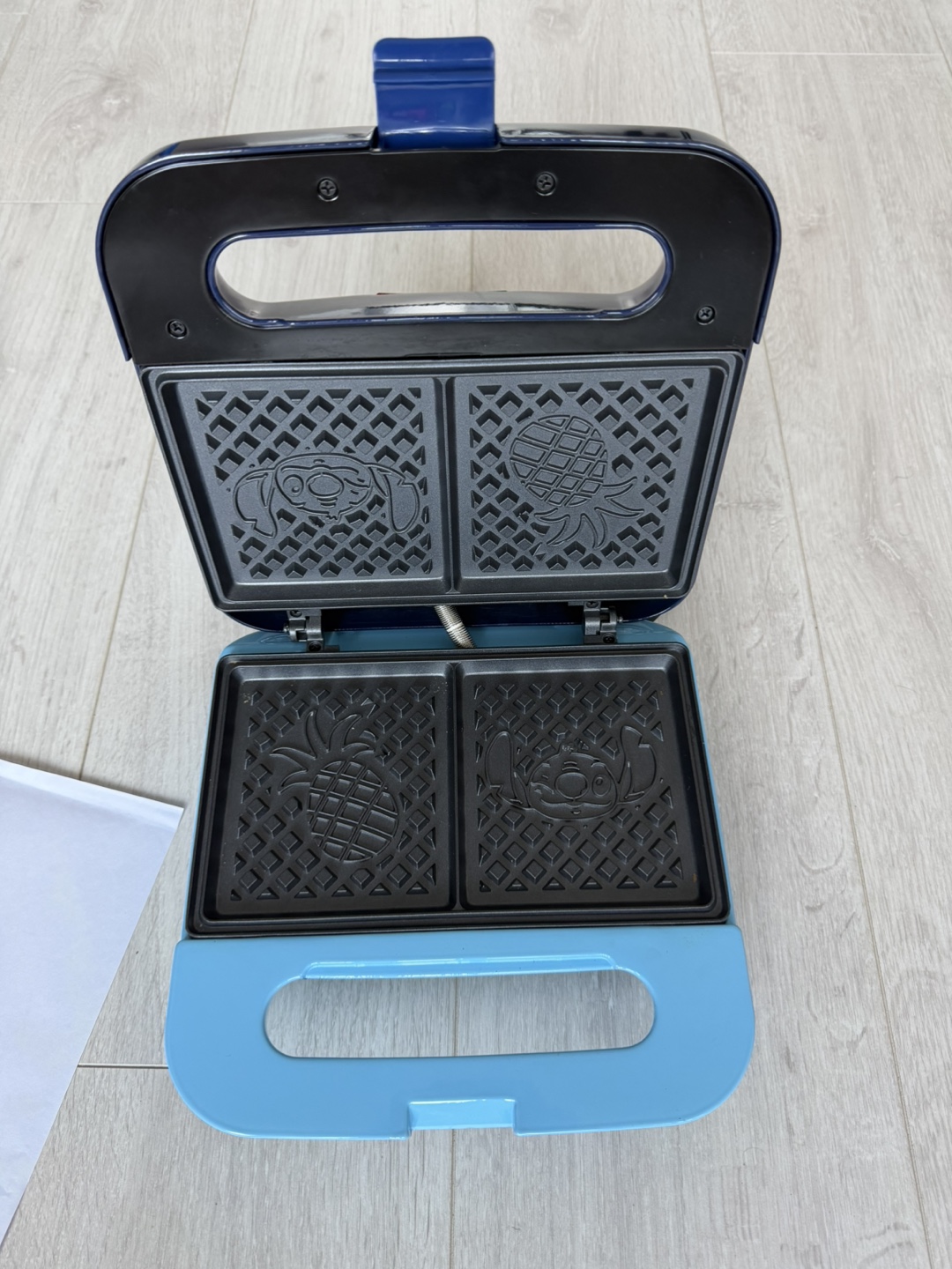 Disney Stitch Waffle Maker - photo 4