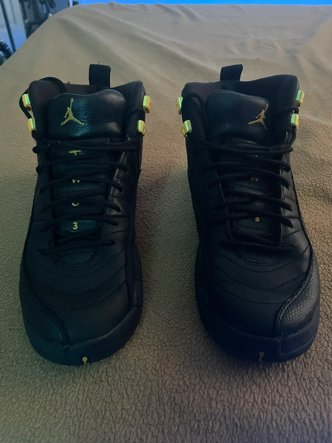 Jordan 12 Black Taxi size 6.5Y