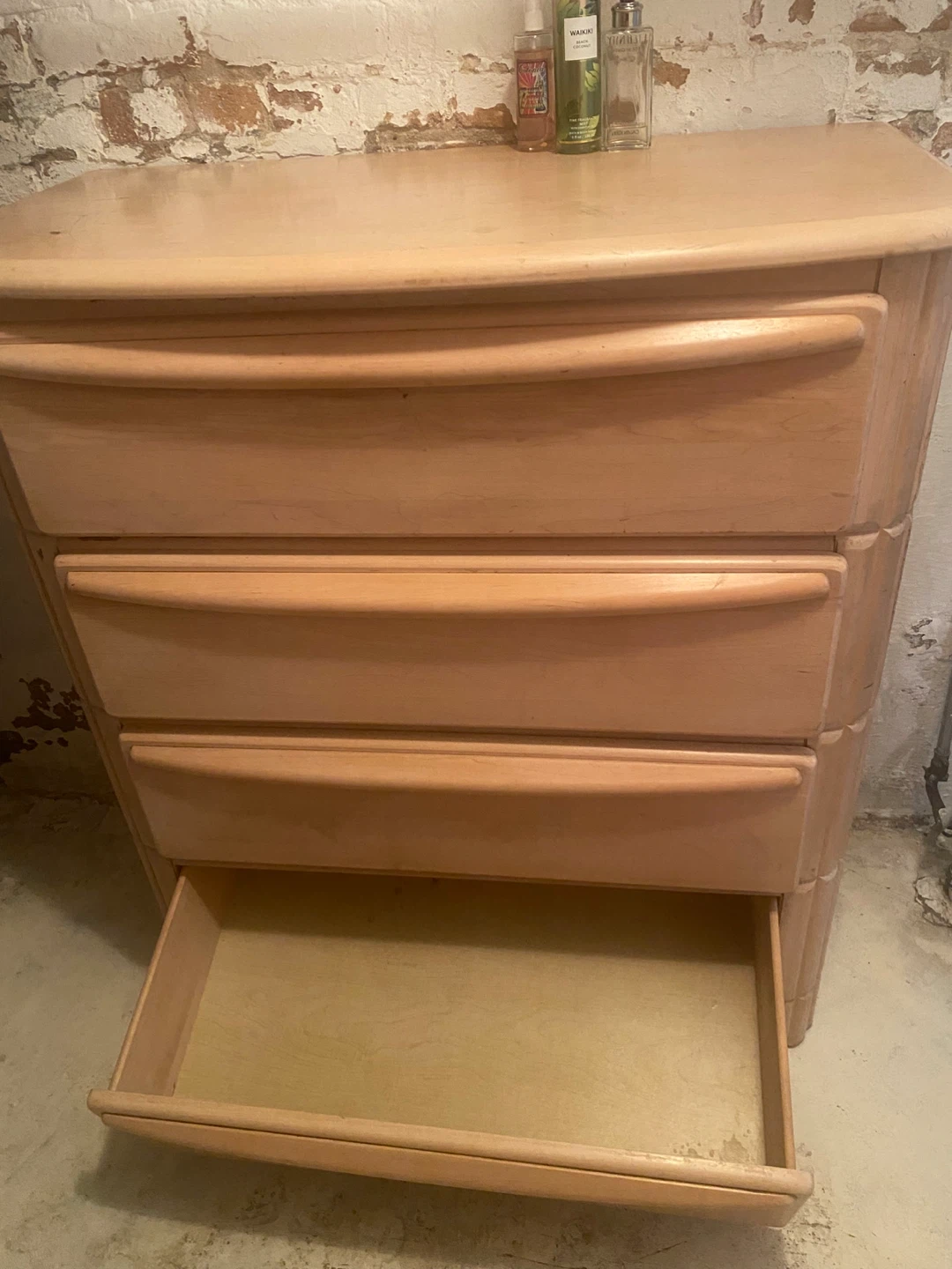 Light Wood 4-Drawer Dresser - photo 2