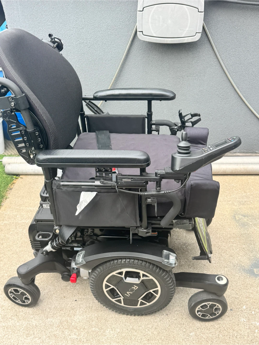ROVI Power Wheelchair - photo 2