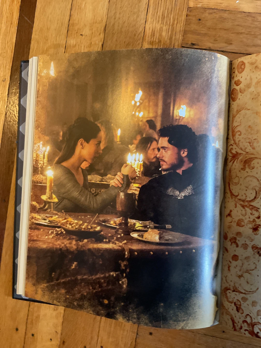 Inside HBO's Game of Thrones Seasons 3 & 4 Book - photo 2