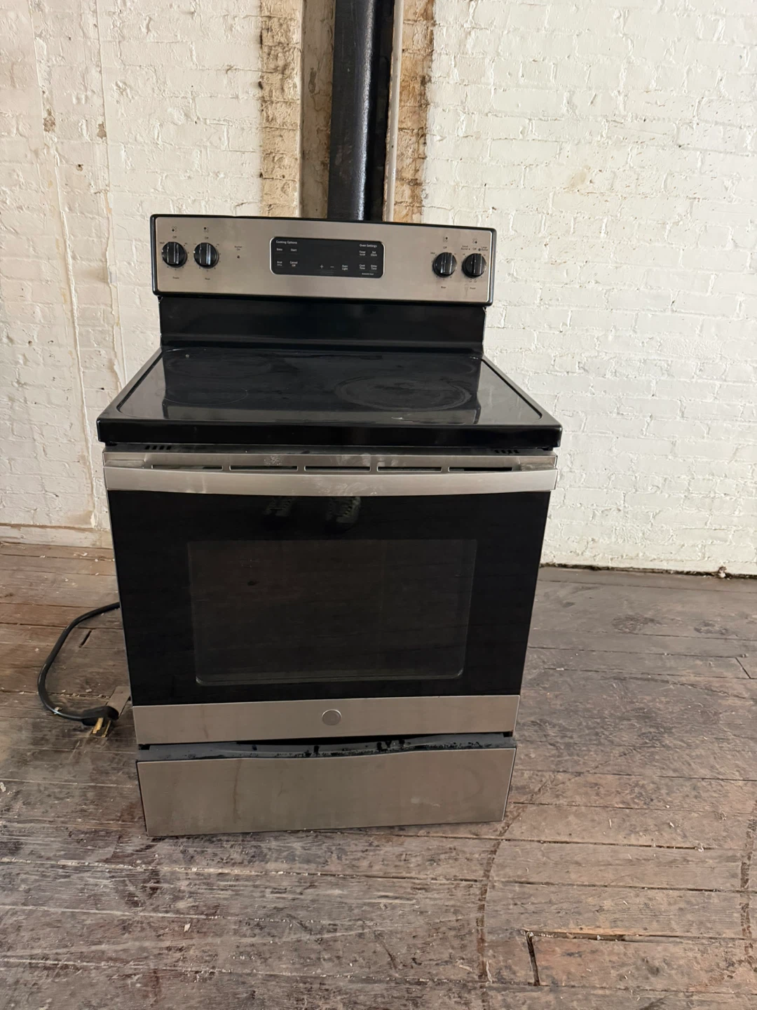 Appliances As-Is: Stove, Fridge, Washer/Dryer & More - photo 2