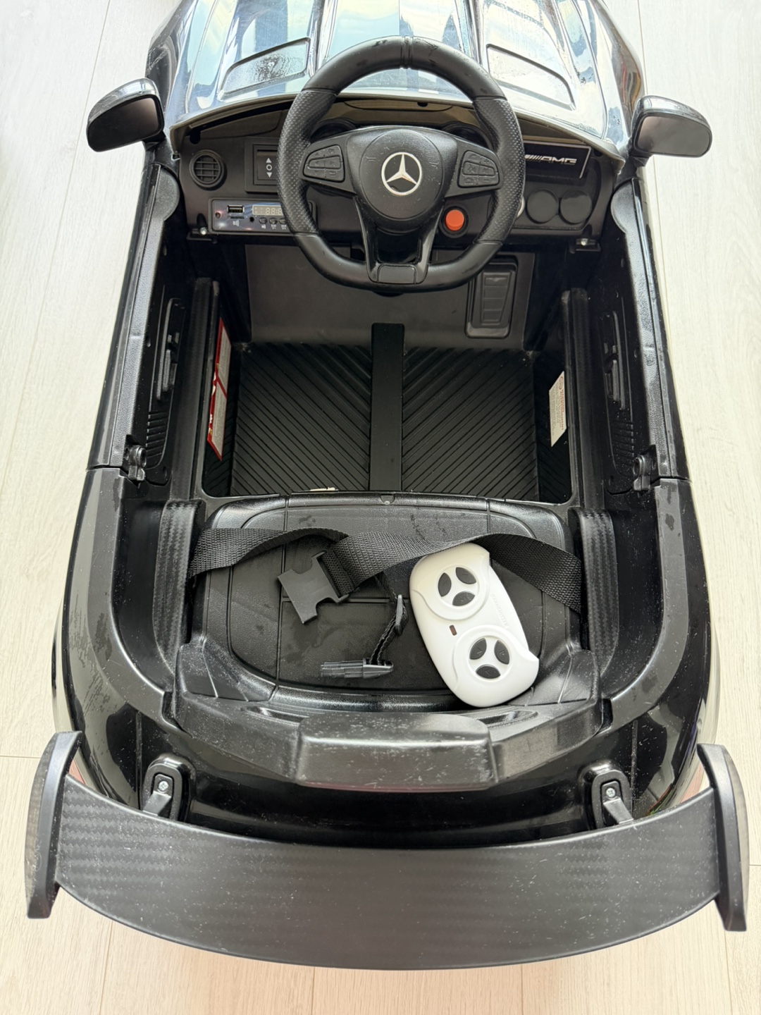 Black Mercedes-Benz AMG Ride-On Car with Remote - photo 3