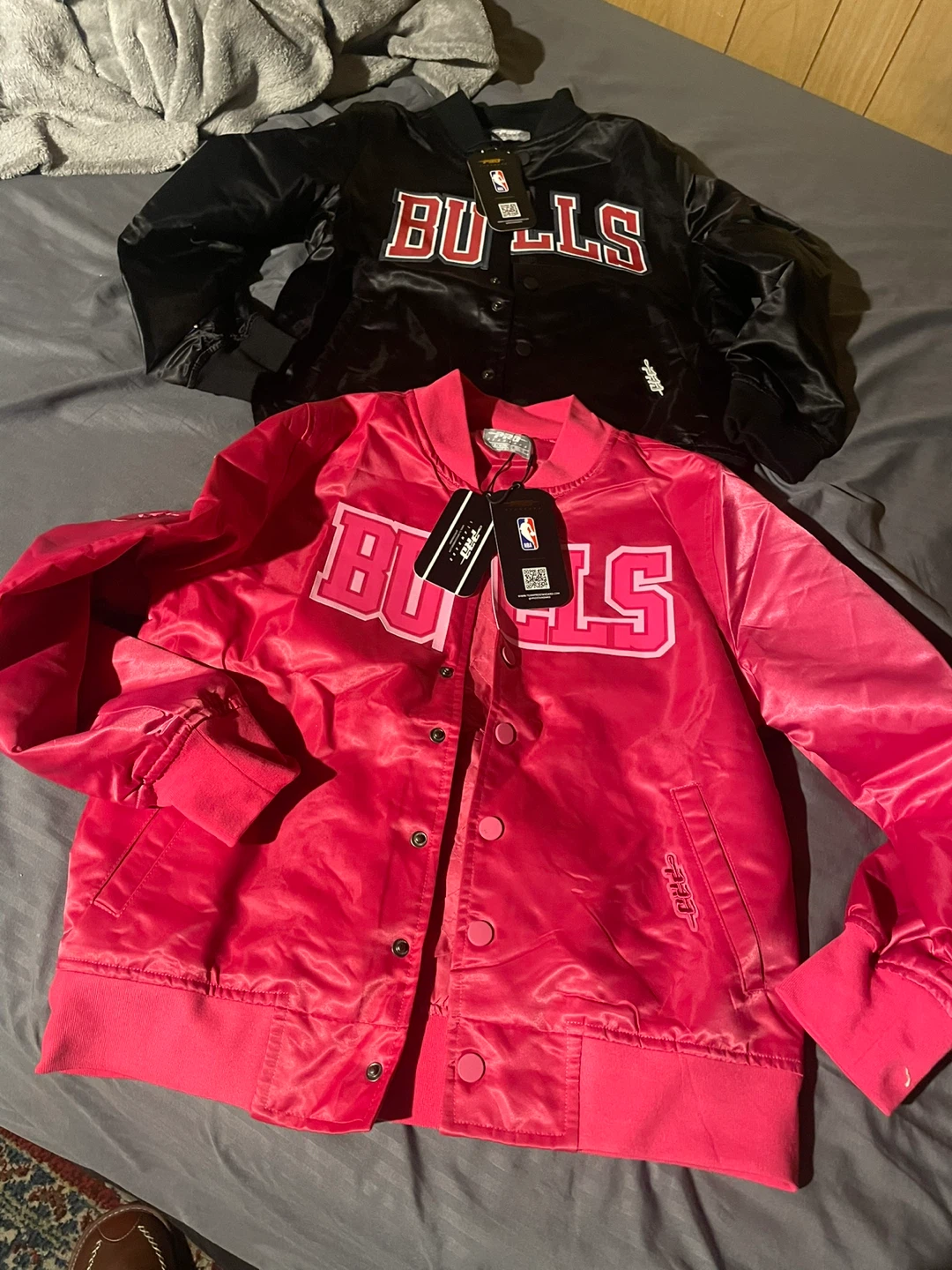 Chicago Bulls Bomber Jacket - Pink & Black - photo 2