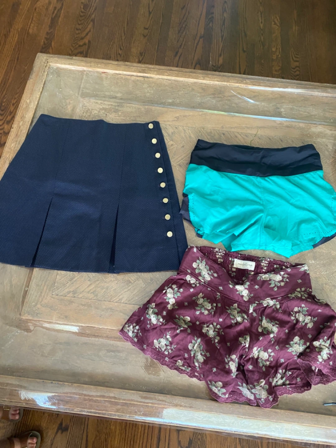 Bundle of Women's Clothing sz 6/ Small - photo 2