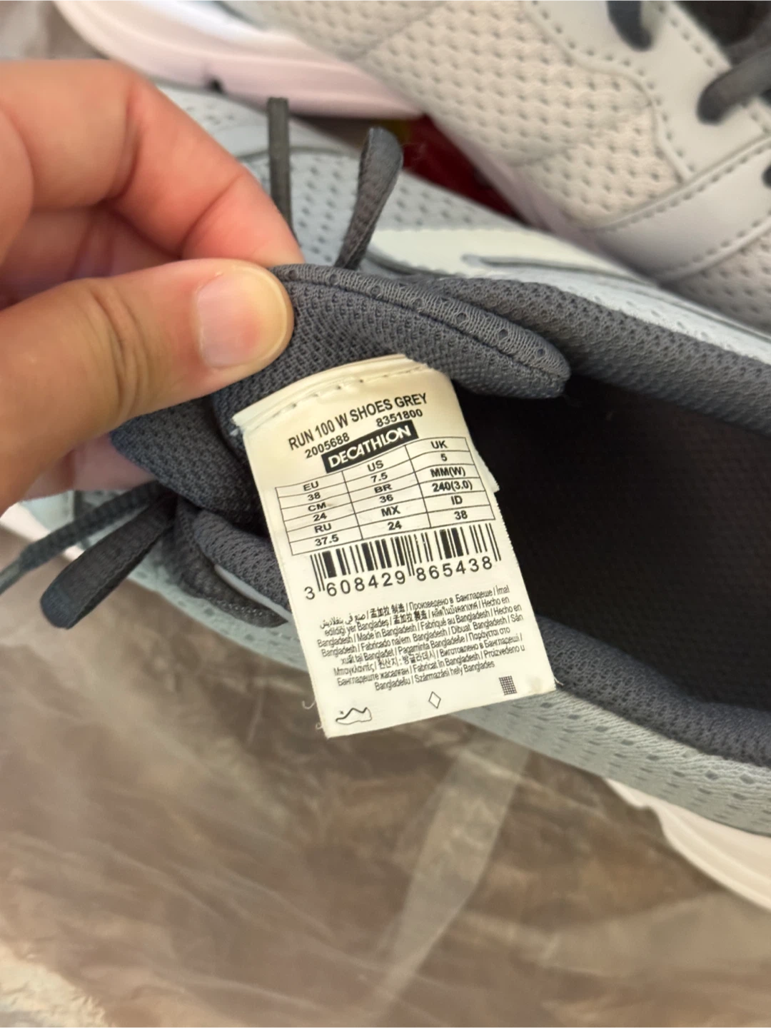 3 shoes for $10. Decathlon Shoes Grey, causal shoe, winter boots - photo 2