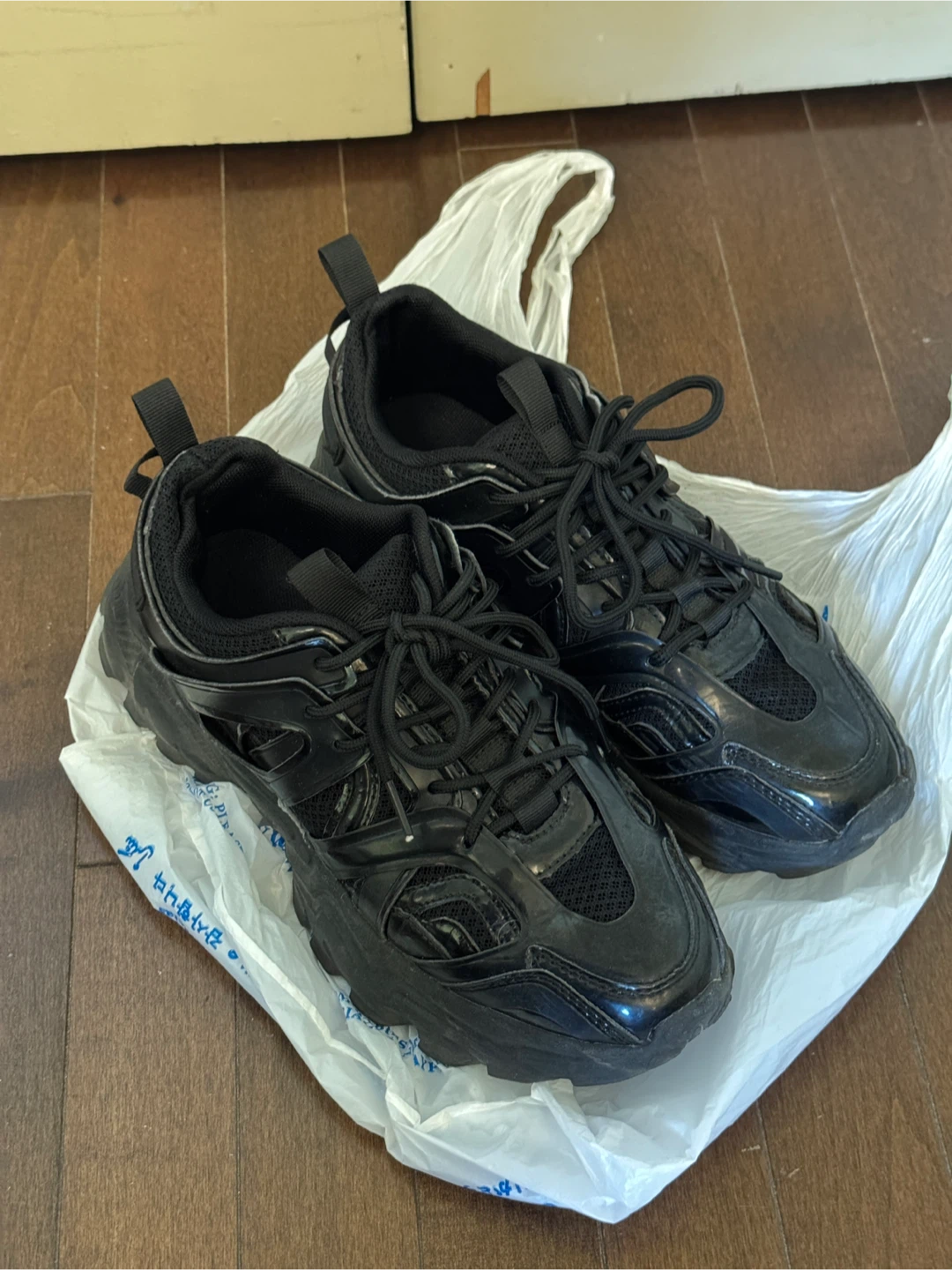3 shoes for $10. Decathlon Shoes Grey, causal shoe, winter boots - photo 3