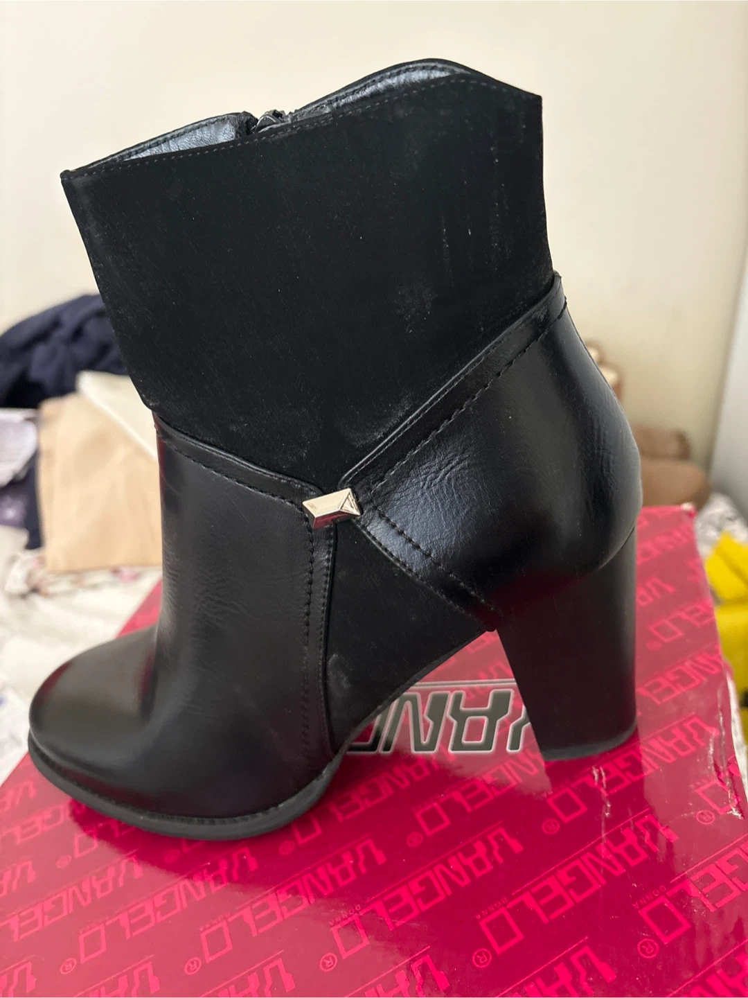Vangelo Black Ankle Boots