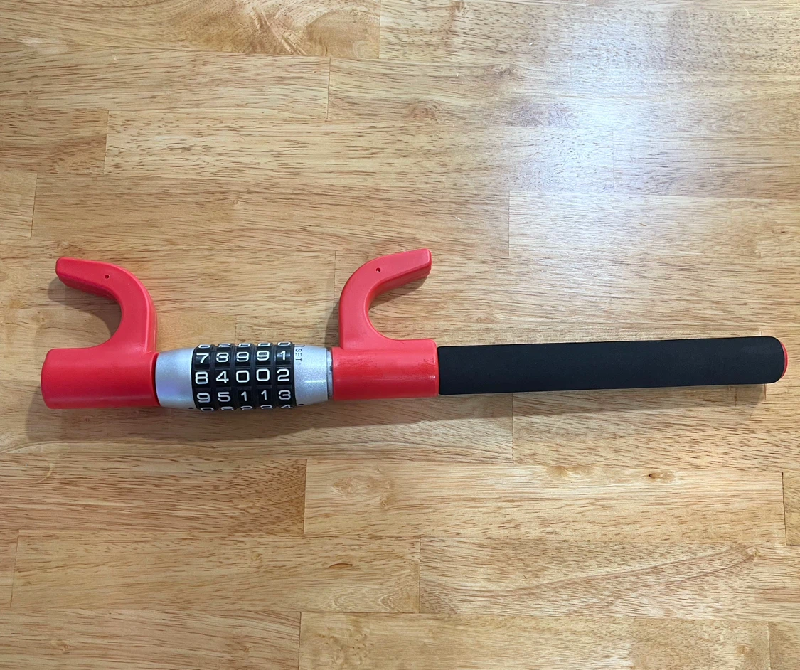 Red Car Anti-Theft Steering Wheel Lock with Combination Lock - photo 2