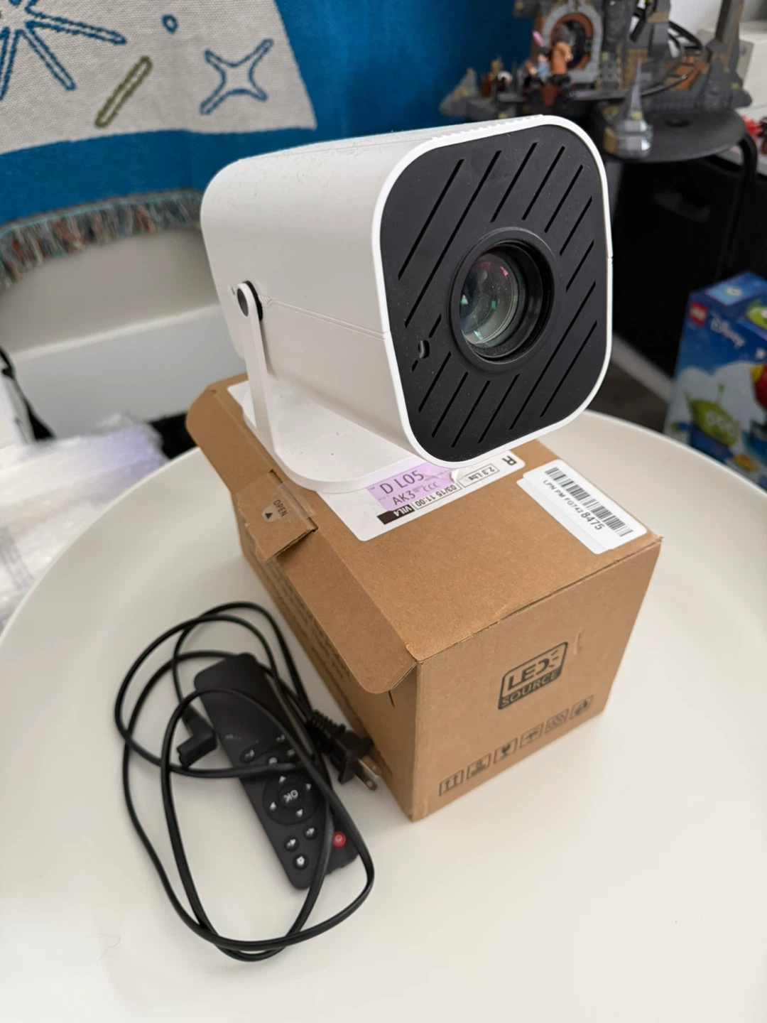YGSKK mini Projector