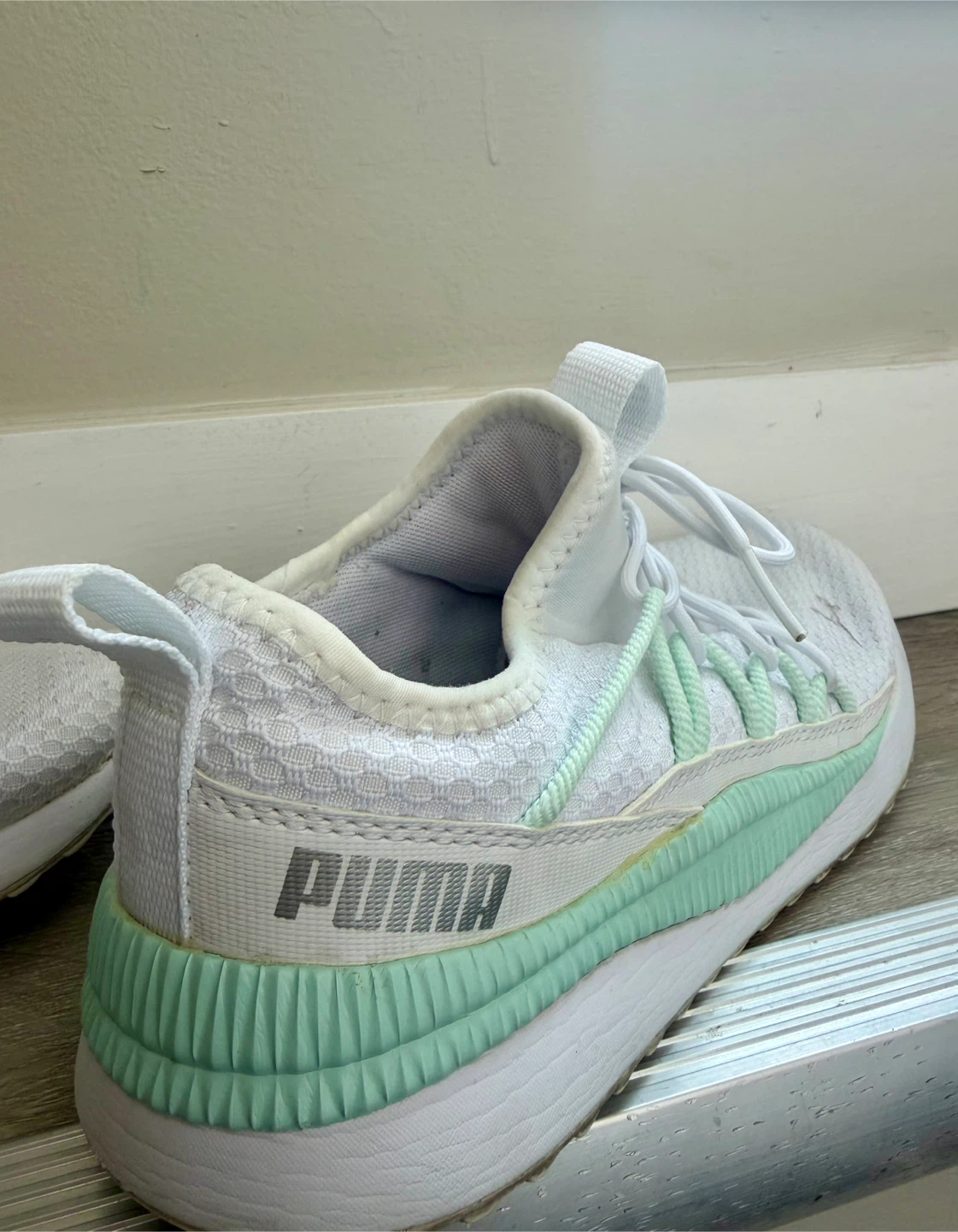 Puma Women's White/Mint Sneakers Size 8 - photo 4