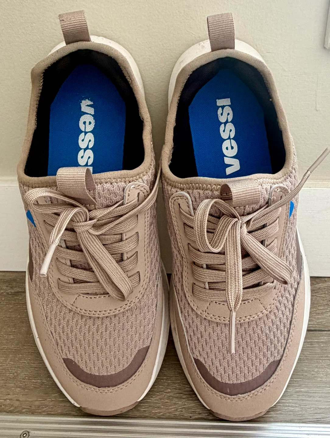 Vessi Shoes Waterproof shoes - size 8