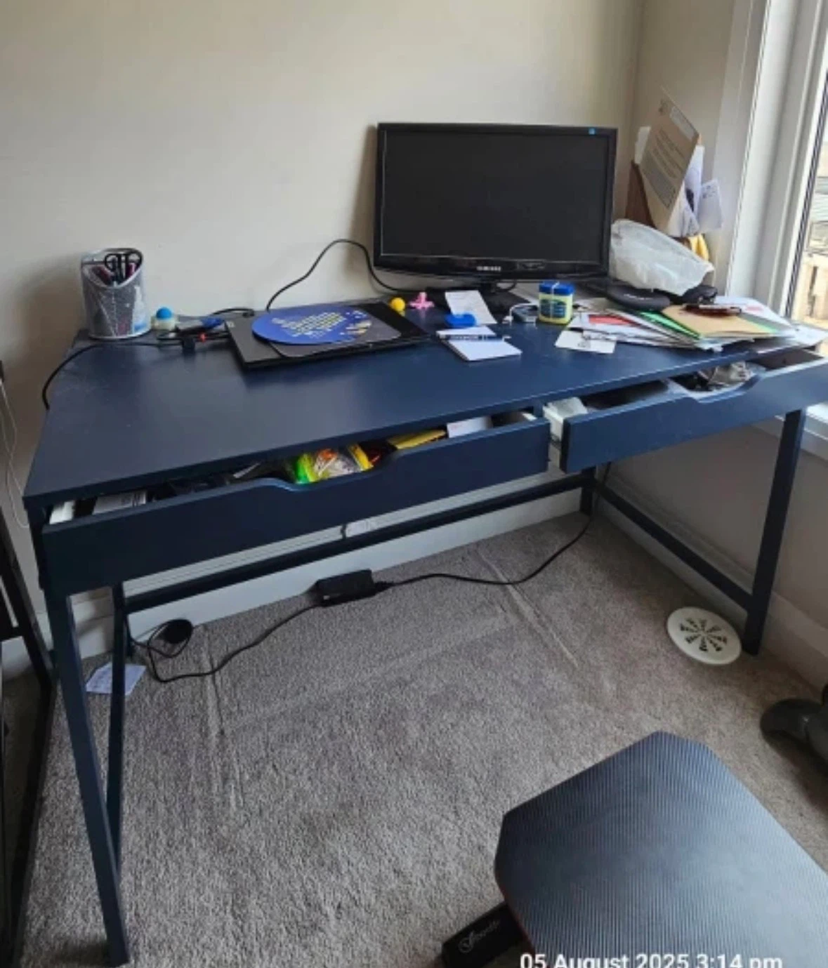 Limited edition dark blue desk with drawers