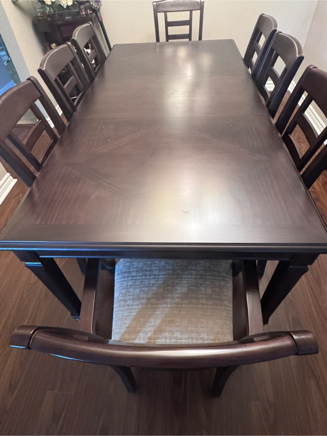 Expandable Dining Table with 8 chairs - photo 2