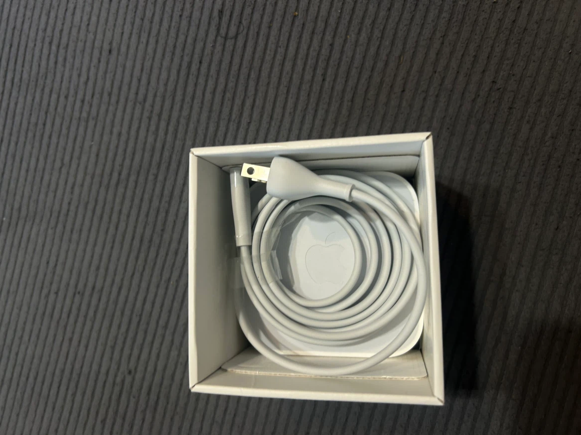 Apple TV 4K (3rd Gen) with Power Cable - photo 2