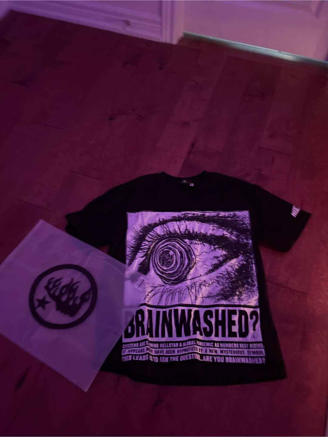 HELLSTAR T-Shirt size small