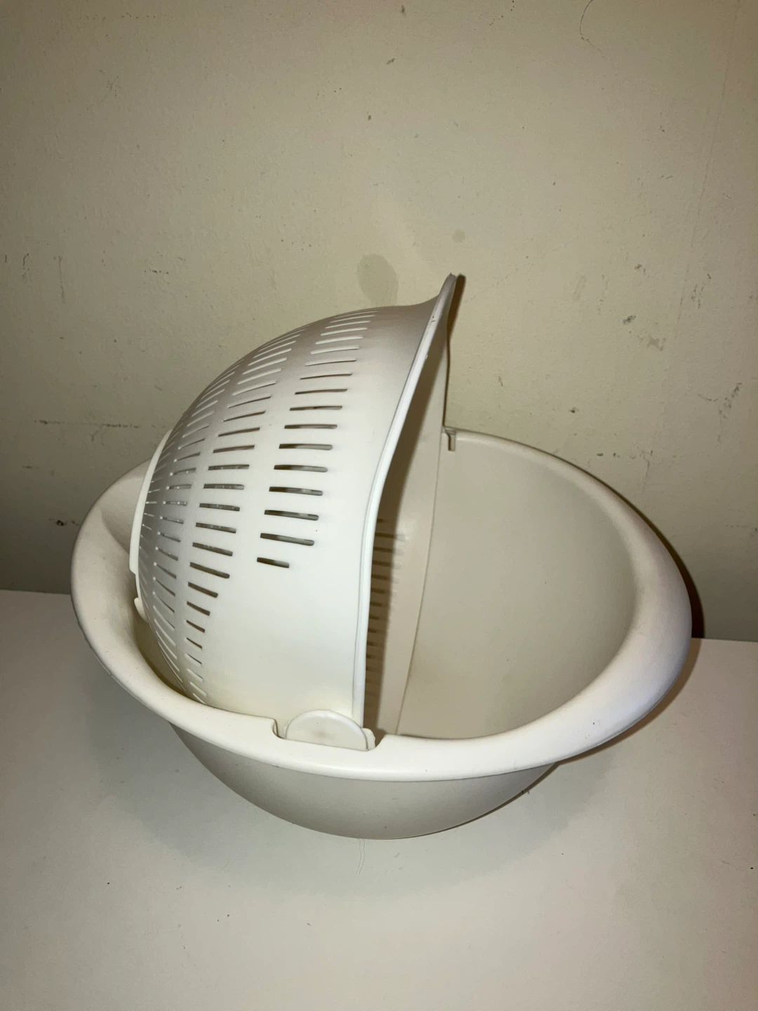 White Plastic Colander Set-7” Diameter - photo 4