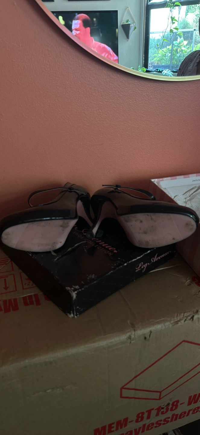 Leg Avenue Black Patent Heels Size 9 - photo 4